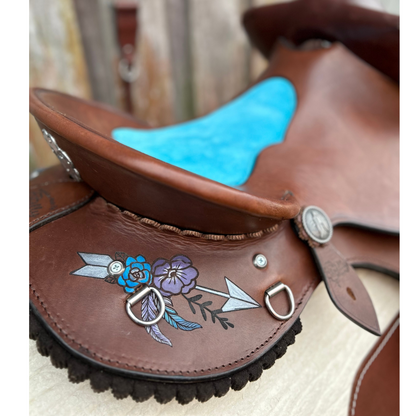 Leather_swinging_fender_turquoise