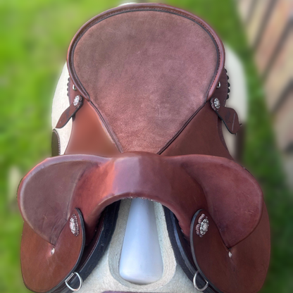 Bally Tack Leather Fender Saddle - Keela