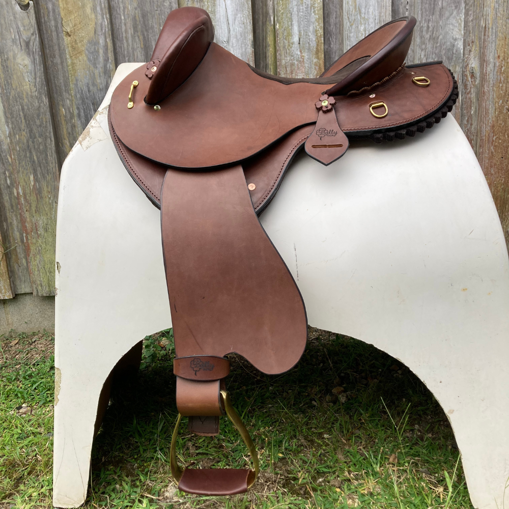 Bally Tack Leather Fender Saddle- Quinn