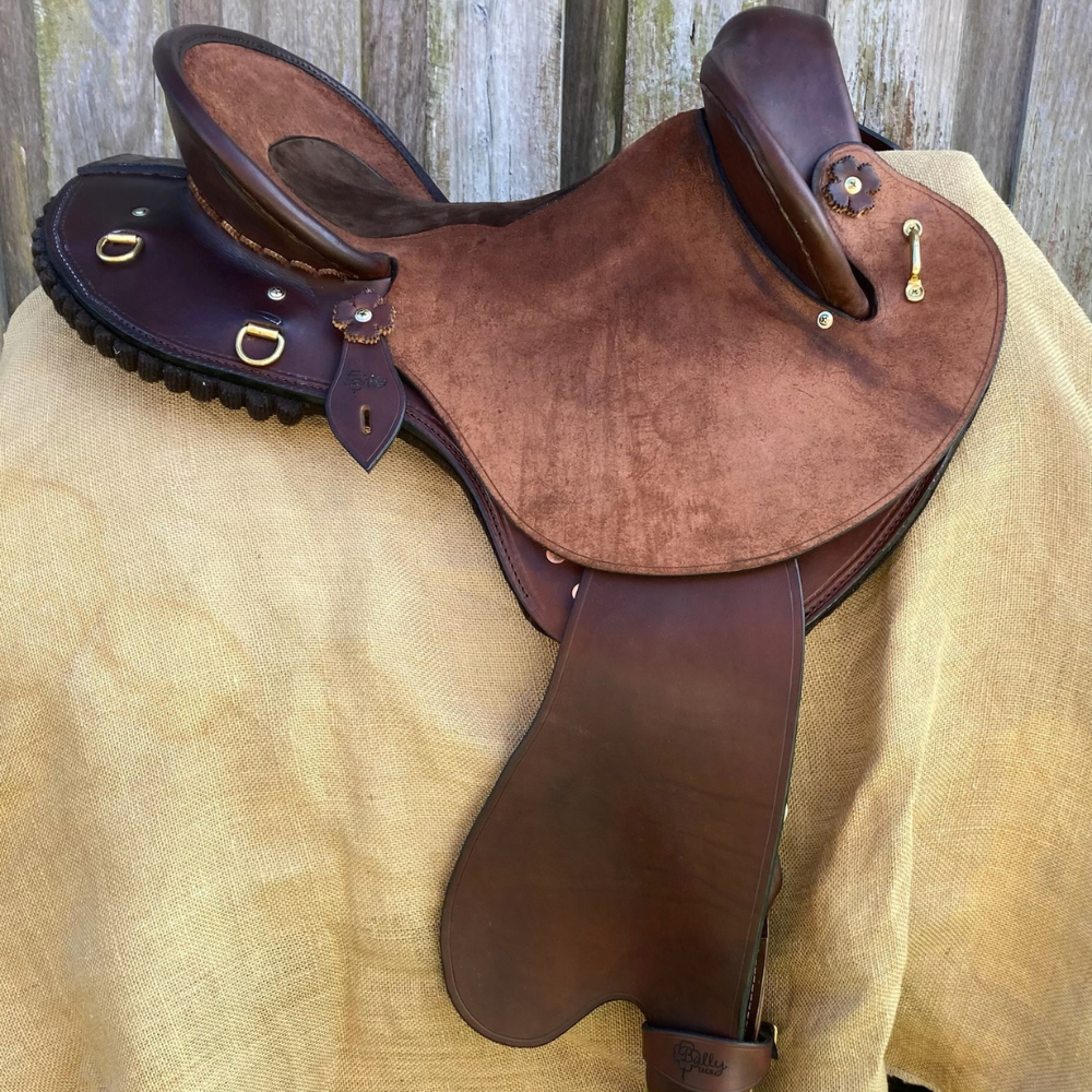 Bally Tack Leather Fender Saddle- Quinn