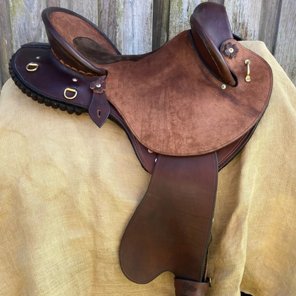 Bally Tack Leather Fender Saddle- Quinn