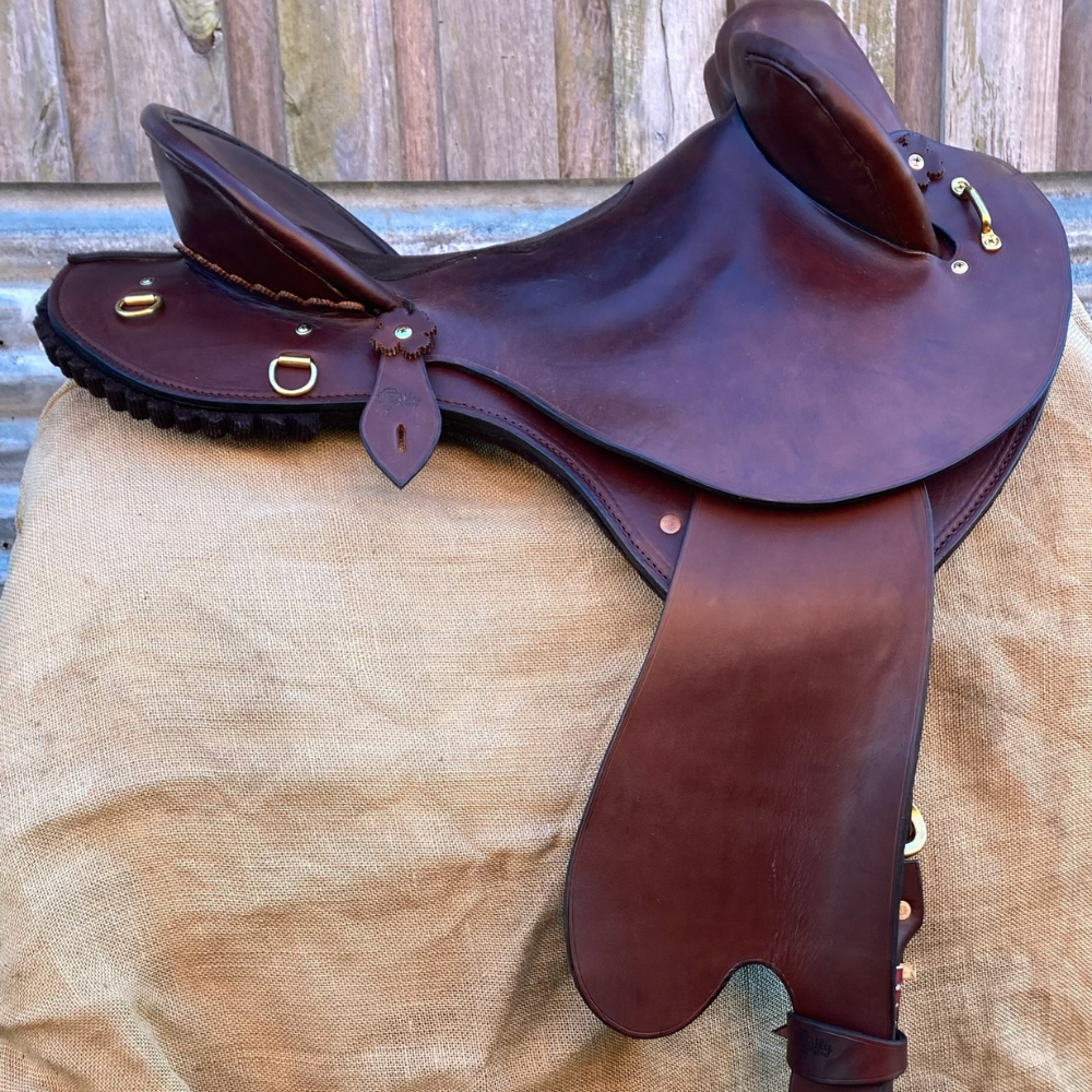 Bally Tack Leather Fender Saddle- Quinn