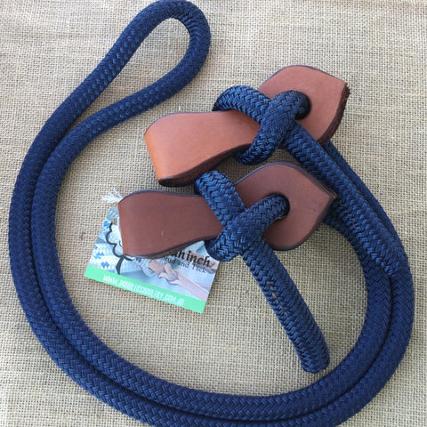 Navy_rope_reins_joined