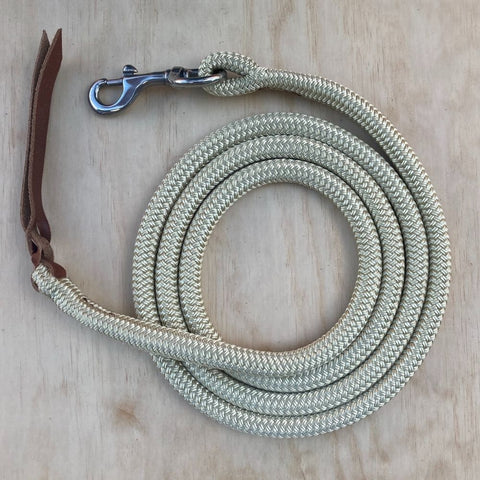 Cream_lead_rope_with_clip