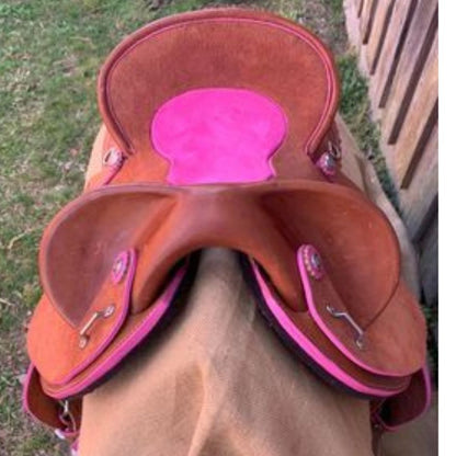 Bally Tack Leather Fender Saddle - Nora